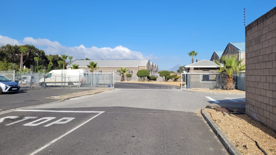 To Let commercial Property for Rent in Maitland Western Cape